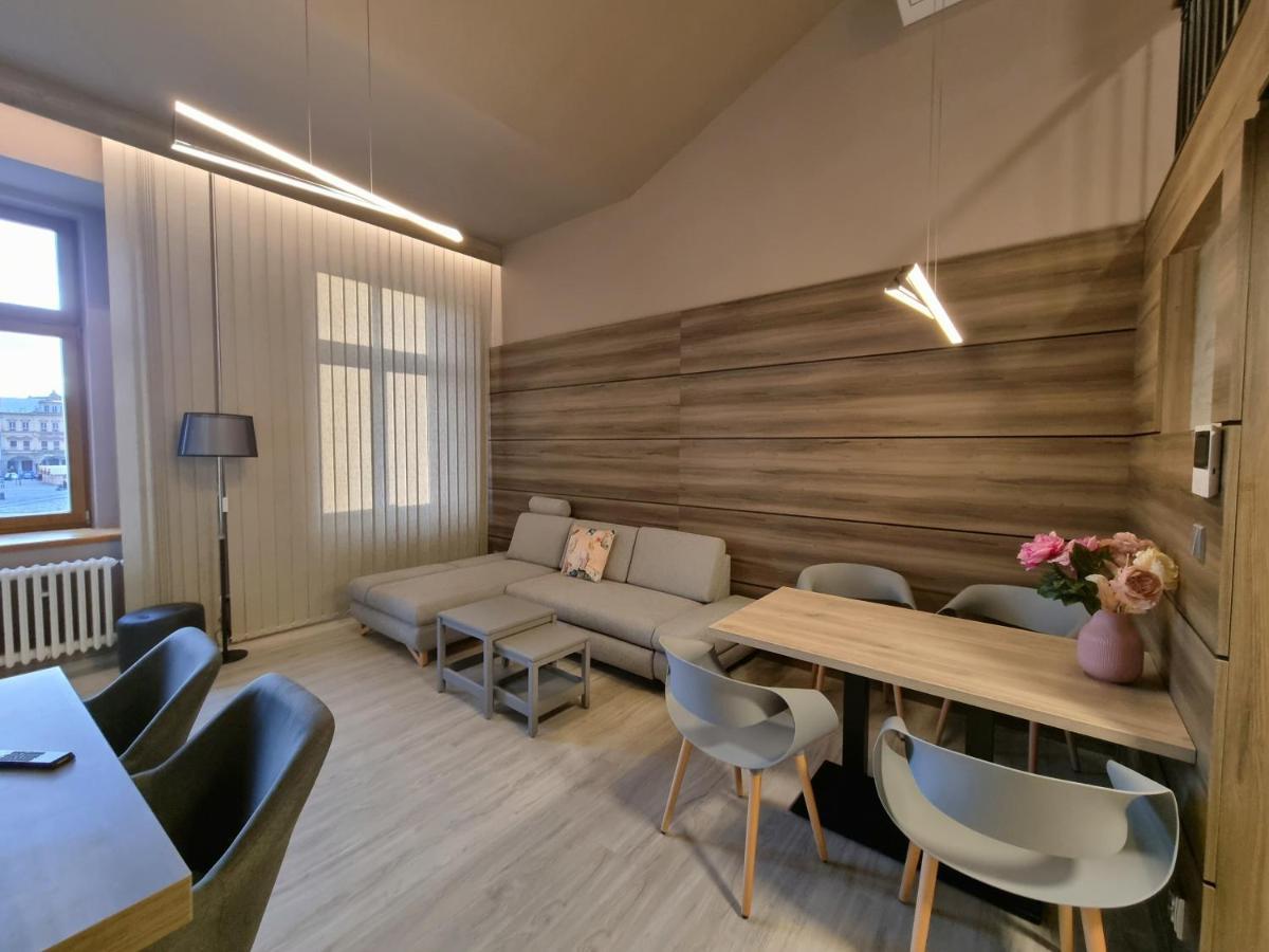 Apartmany Etenia Kadan Exterior photo